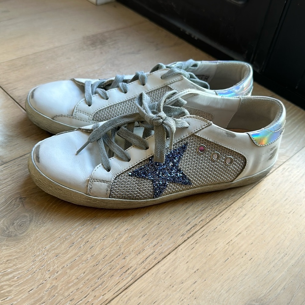 Golden Goose Sneakers